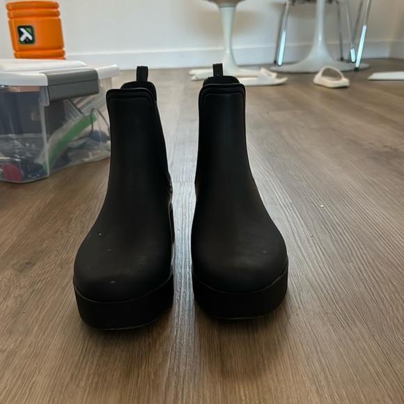Jeffrey Campbell Chelsea rainboots - Picture 2 of 4